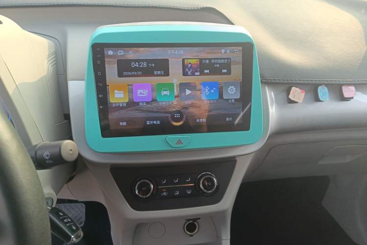 Used JMEV Xiao Qilin 2023 Joyful Edition 201km Comfort Model Audio And AC Panel