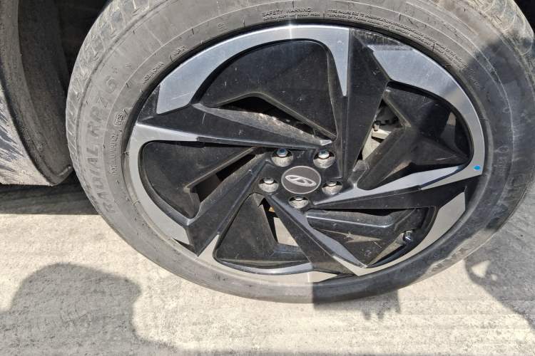 Used Chery Tiggo 7 C-DM 2025 1.5T 120KM Luxury Trim Right Front Wheel Hub