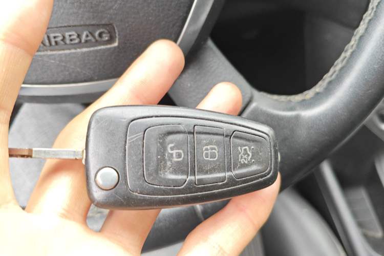 Used Ford Focus 2012 Sedan 1.6L Automatic Fashion Edition