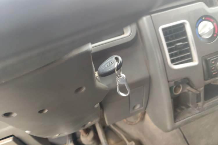 Used Iveco Daily 2009 2.5T-A35 7-Seater
