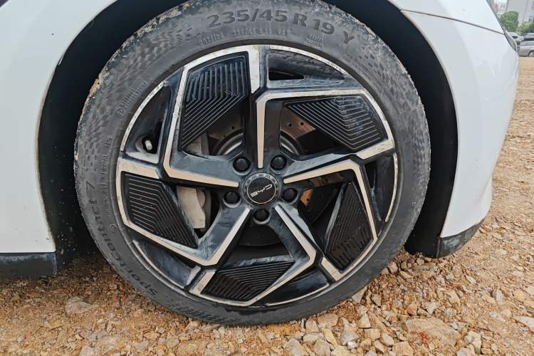 Used BYD Seal 2022 700 km Long-Range Rear-Wheel-Drive Version
