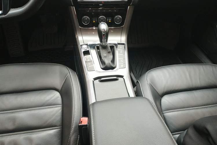 Used Volkswagen Passat 2017 330TSI DSG Luxury Edition