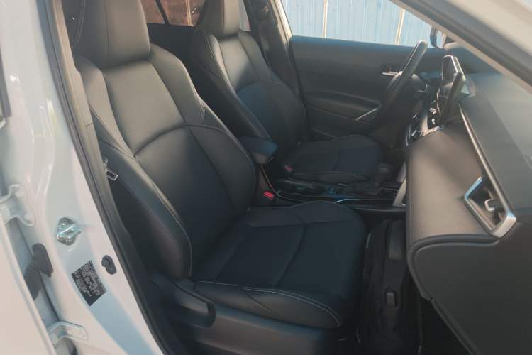 Used Toyota FRONTLANDER 2024 2.0L CVT Luxury Edition
