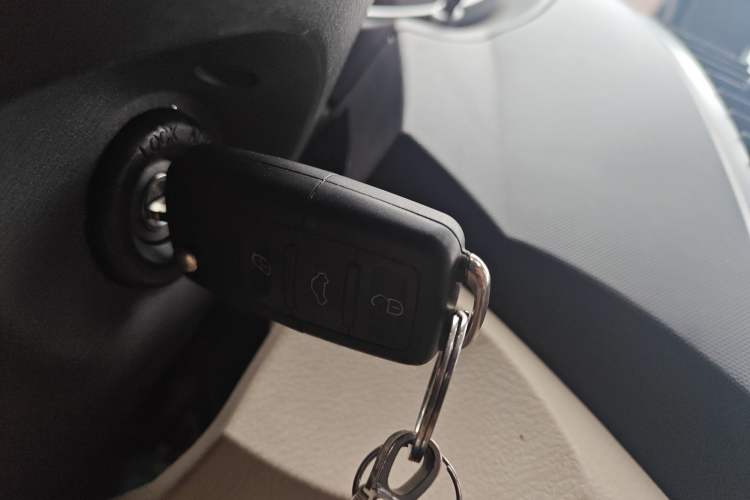 Used Haima Qishi 2012 2.0L Automatic Intelligent Navigation Version
