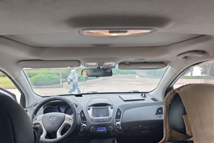 Used Hyundai ix35 2013 2.0L Automatic Two-Wheel Drive Smart GLS China IV Standard Headliner