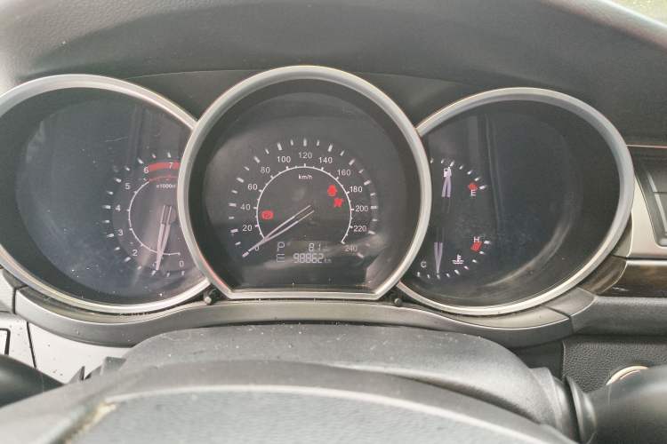 Used Zotye Z500 2016 1.5T CVT Luxury Model
