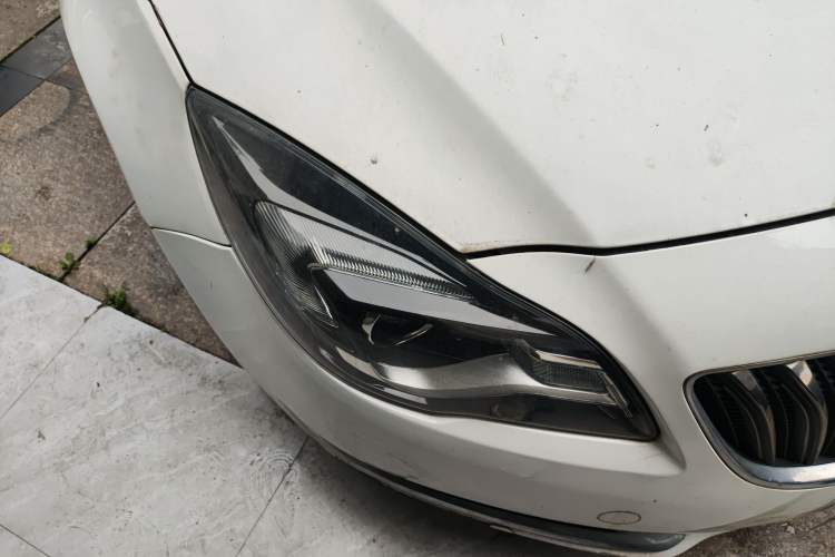 Used Buick Regal 2014 1.6T Fashionable Tech Edition Right Front Headlight