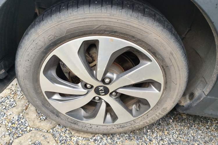 Used Kia KX Cross 2017 1.4L AT GLS
