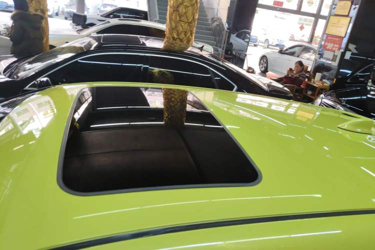 Used Toyota C-HR 2018 2.0L Leading with Sunroof China V Standard
