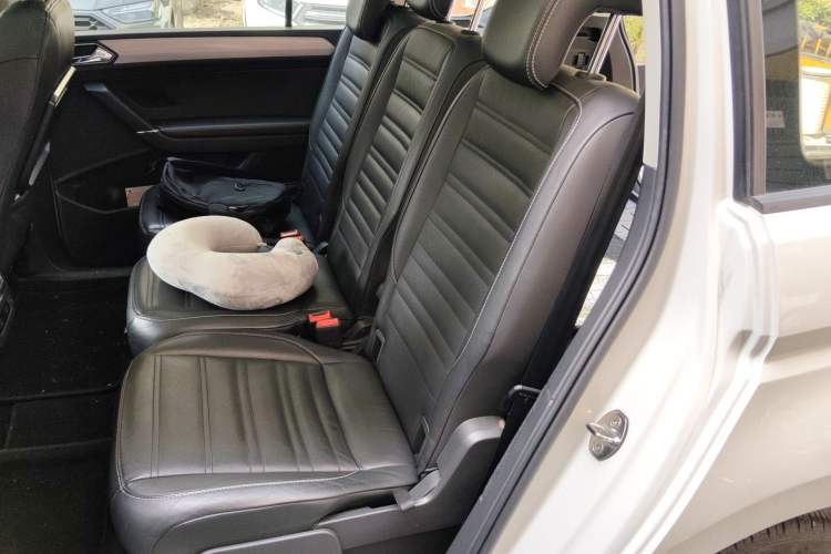 Used Volkswagen Touran 2016 Volkswagen Touran L 280TSI DSG Comfort Edition Left Rear Seat