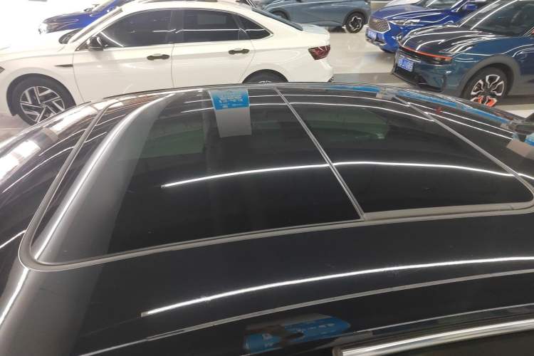 Used Volkswagen Passat 2019 330TSI Luxury Edition China VI Standard
