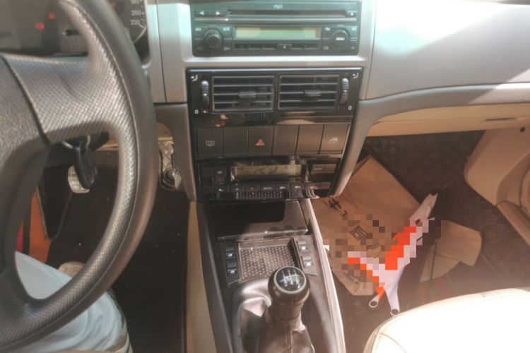 Used Volkswagen Santana Vista 2008 1.8L Manual Comfort Edition Audio And AC Panel