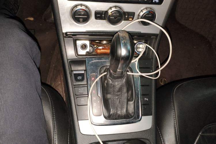 Used Volkswagen Magotan 2013 1.8TSI Luxury Model Gear Lever