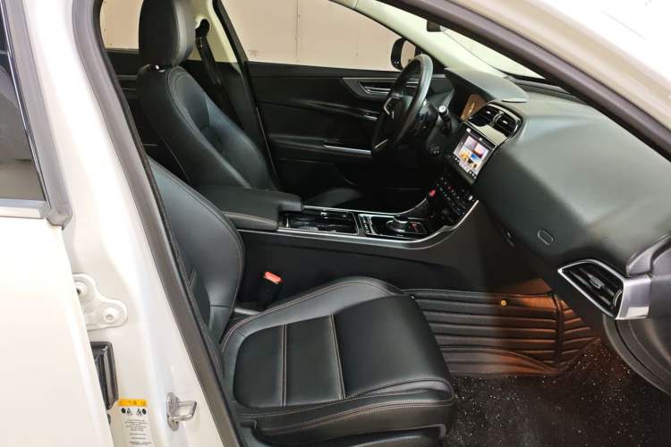 Used Jaguar XEL 2018 2.0T 200 PS Premium Edition
