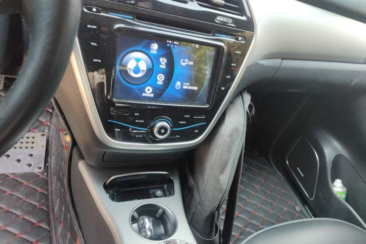 Used Denza Denza 2014 Deluxe Edition