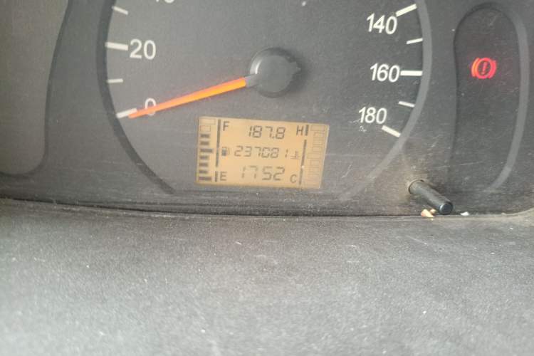 Used Wuling Zhiguang 2010 1.0L New Version Liye Style with Shorter Body
