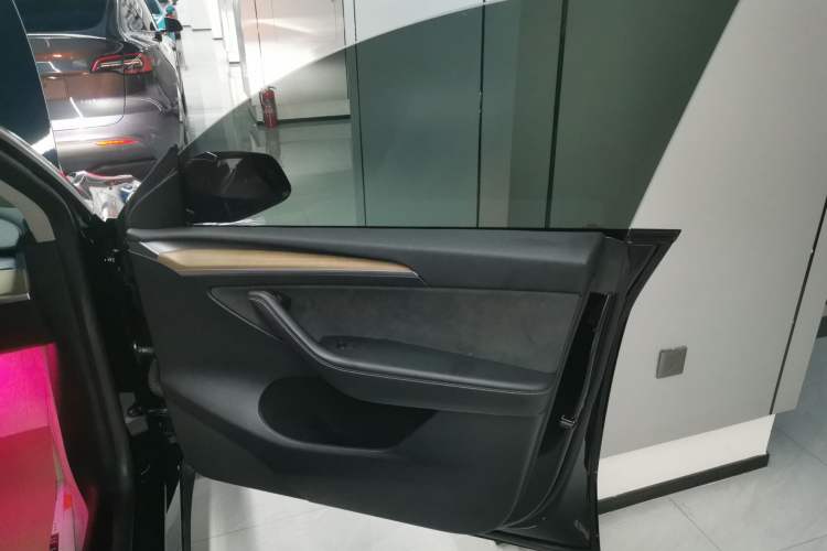 Used Tesla Model Y 2022 Rear-Wheel-Drive Version