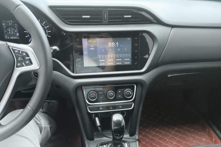 Used Chery Tiggo 3 2016 1.6L CVT ZhiShang Edition
