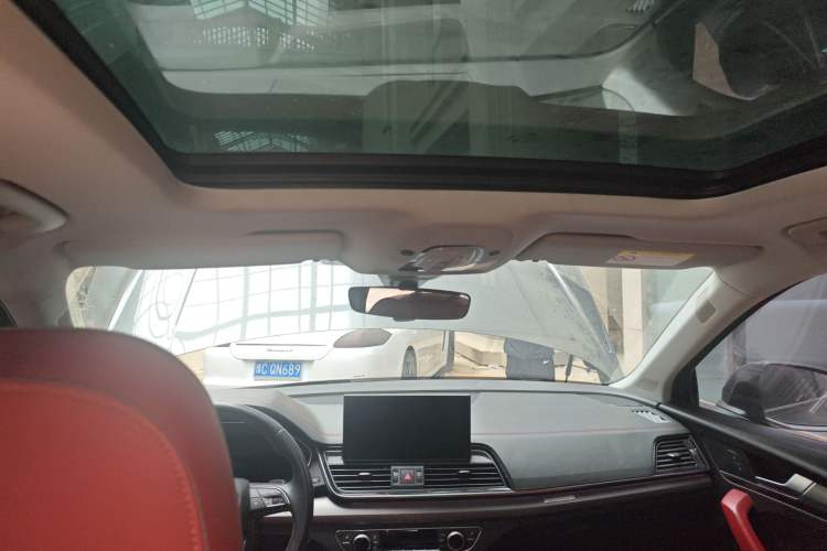 Used Audi Q5L 2021 40 TFSI Enjoy Life Edition Headliner