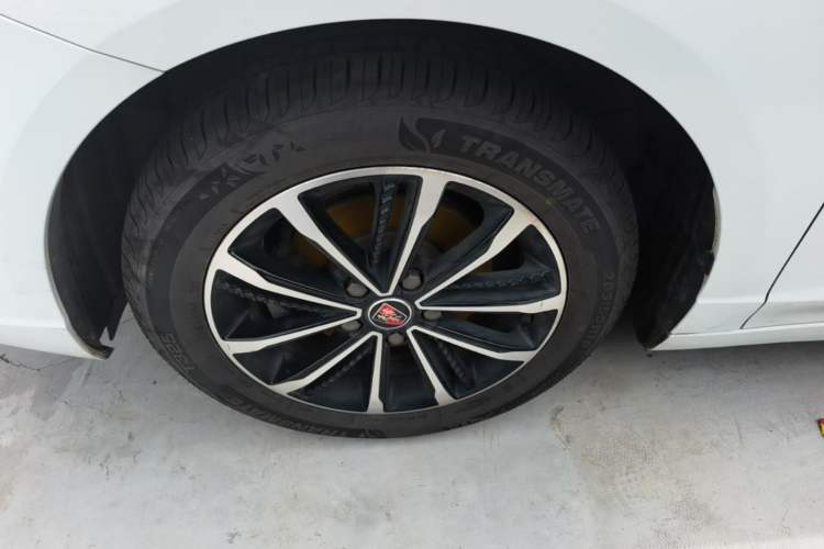 Used Roewe i5 2020 1.5L Automatic 4G Connect Luxury Flagship Edition