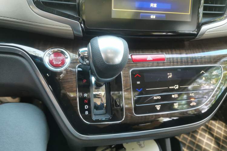 Used Honda Odyssey 2017 2.4L Luxury Edition
