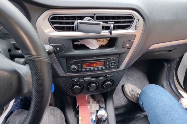 Used Peugeot 301 2014 1.6L Automatic Comfort Edition Audio And AC Panel