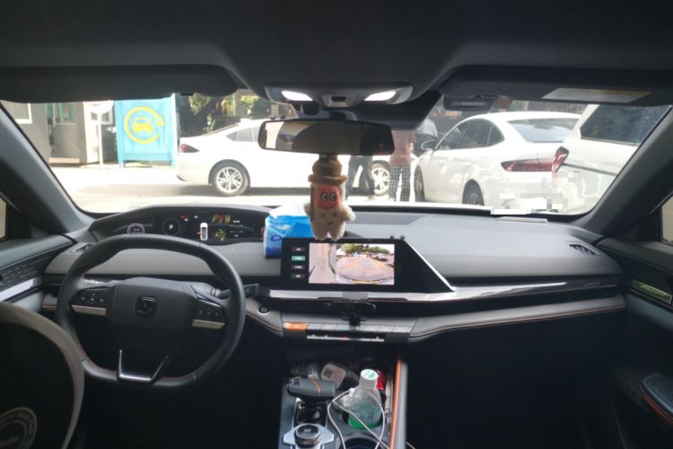 Used CHANGAN UNI-V iDD 2023 ZhiDian iDD 1.5T 113km ZhiKu Model