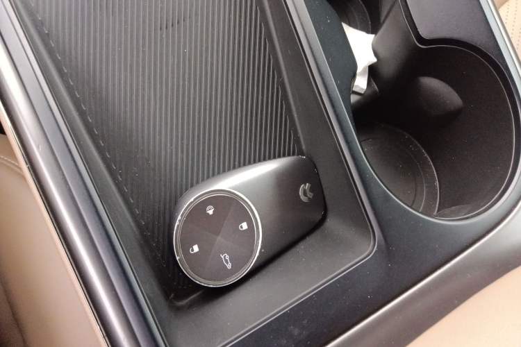 Used Nio ES6 2020 465 km Performance Version
