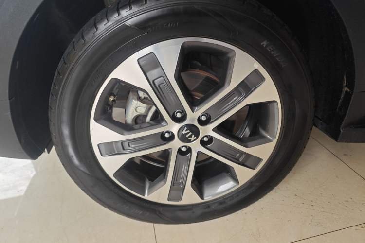 Used Kia Sportage R 2018 2.0L Automatic Smart Luxury Version China V Standard Left Front Wheel Hub