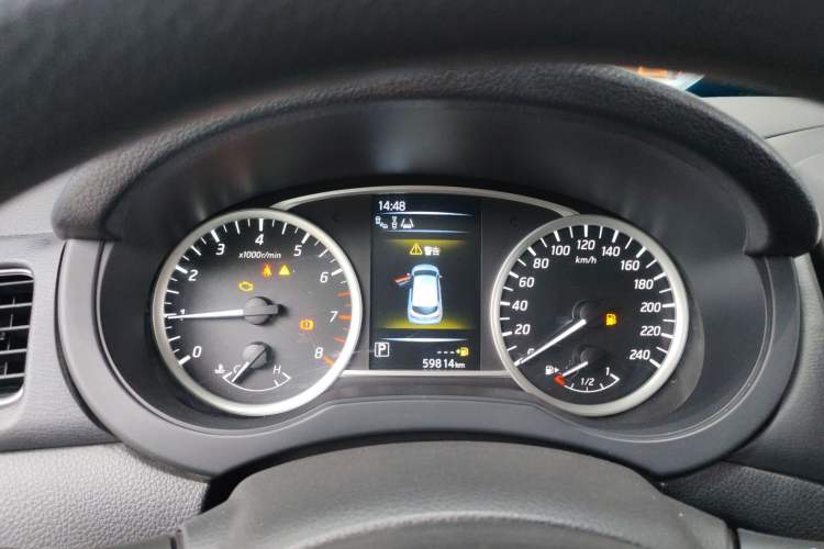 Used Nissan Tiida 2019 1.6L CVT Smart Drive Version China VI Standard