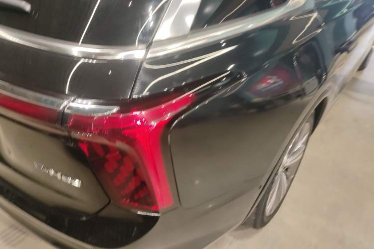 Used Hongqi E-HS9 2022 660 km Range Flagway Edition Six Seats