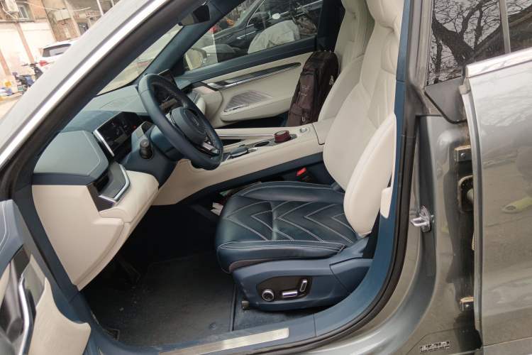 Used Zeekr 001 2023 WE Edition 100 kWh Left Front Seat