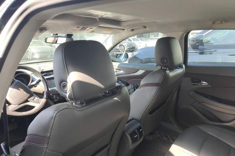 Used Chevrolet Malibu 2016 2.0L Automatic Luxury Edition
