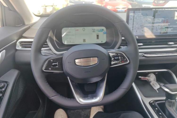 Used Geely Auto Emgrand 2026 Model 4th Generation 4 Millionth Anniversary Edition 1.5L CVT Feiyue Edition Steering Wheel