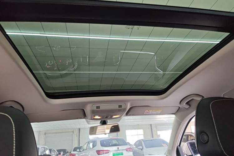 Used Skoda Karoq 2019 TSI280 Smart Drive Deluxe Edition China VI Standard Headliner
