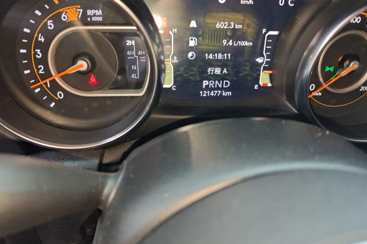 Used Jeep Wrangler 2019 2.0T Sahara Four-Door Version China VI Emission Standard
