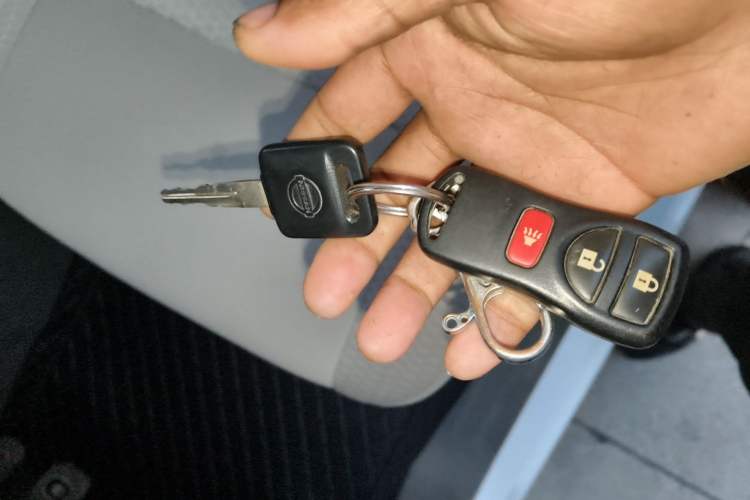 Used Nissan NV200 2014 1.6L Manual Luxury Model China IV Standard Vehicle Key