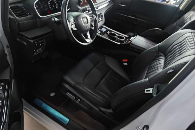 Used Honda Elysion 2024 2.0L eHEV Luxury Edition