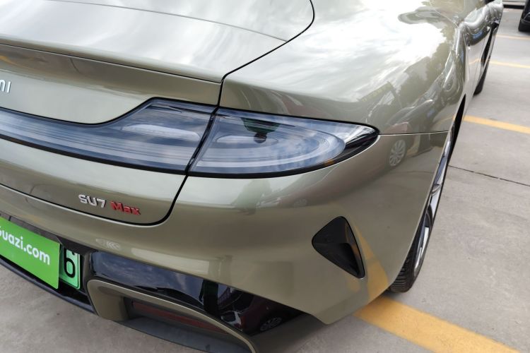 Used Xiaomi Auto SU7 2024 Four-Wheel Drive Ultra-Long Range Advanced Intelligent Driving Max Edition