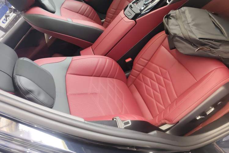 Used BMW 5 Series 2025 530Li Luxury Edition M Sport Package
