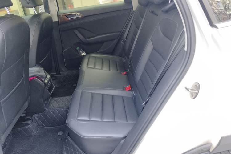 Used Volkswagen Tharu 2021 280TSI Two-Wheel-Drive Luxury Plus Edition Left Rear Seat