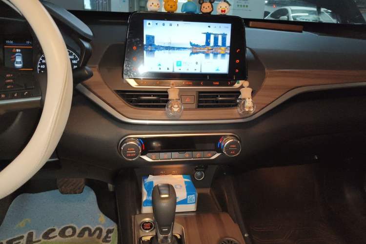 Used Nissan Teana 2021 2.0L XL Comfort Edition Audio And AC Panel