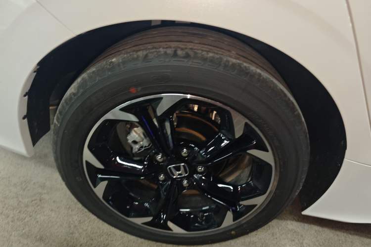 Used Honda Civic 2025 240TURBO CVT SmartFun Pro Right Rear Wheel Hub