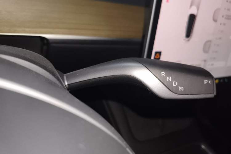 Used Tesla Model Y 2022 Long-Range All-Wheel-Drive Version Gear Lever