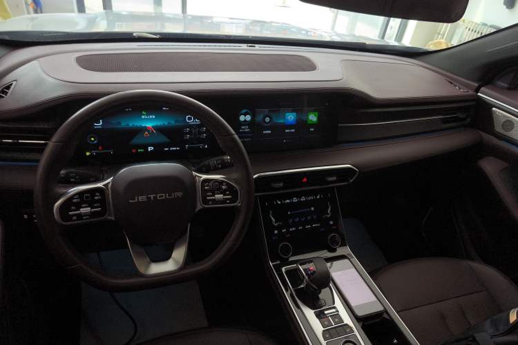 Used JETOUR X90 2022 Zilong 2.0T DCT Changsheng Edition 5-seater Audio And AC Panel