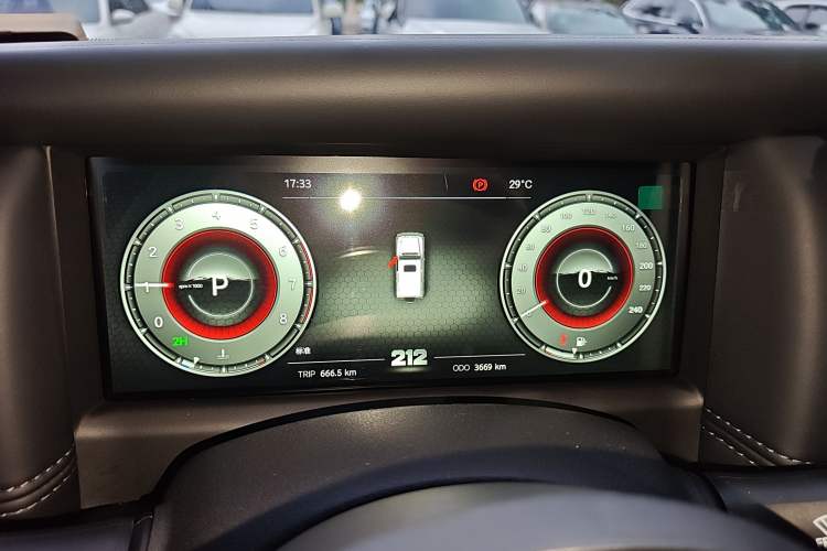 Used 212 T01 2024 2.0T Mechanic
