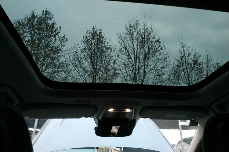 Used Volvo V90 2017 Cross Country T5 AWD Smart Range Edition