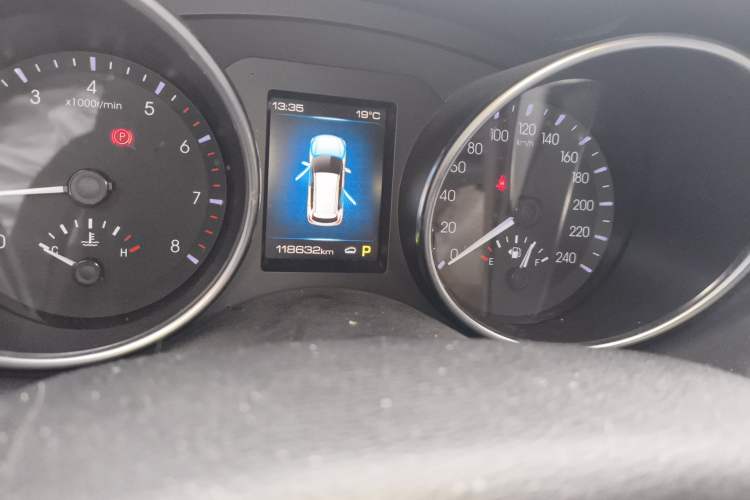 Used Haval H6 Coupe 2018 Red-Label 1.5T Automatic Two-Wheel Drive Luxury Model Odometer Close Up