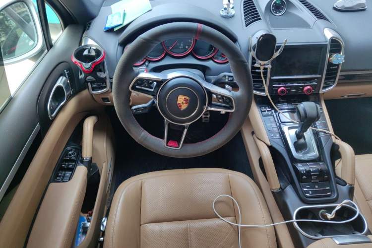 Used Porsche Cayenne 2015 Cayenne 3.0T Steering Wheel