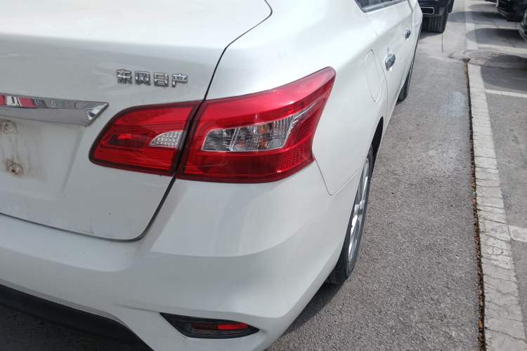 Used Nissan Sylphy 2022 Classic 1.6XL CVT Luxury Edition Right Rear Taillight